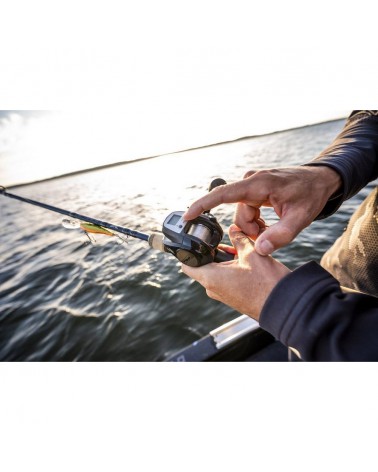 Multiplikator Abu Garcia z licznikiem MaxToro DLC 50 Left