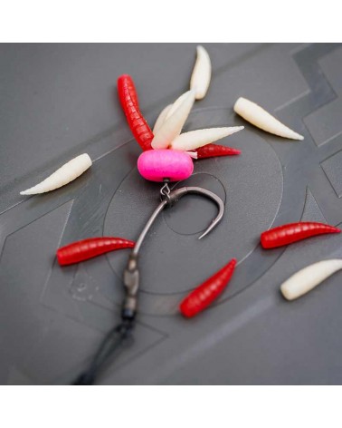 Przynęta Sztuczna Pływająca Robaki Fox Essentials Pop Up Maggots Red&White 20szt.