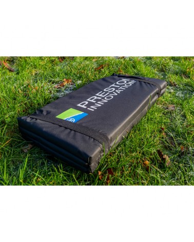 Mata Karpiowa Do Odhaczania Ryb Preston Fold Away Unhookingmat 75x50x2cm 50x25x7cm