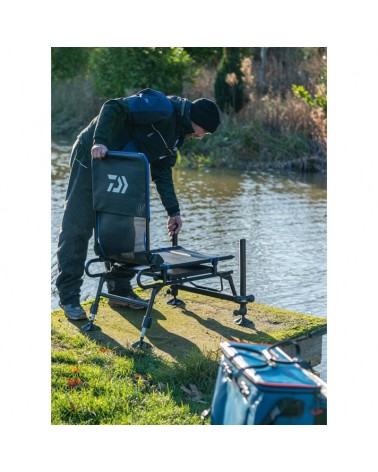 Krzesło Fotel Z Wysuwaną Półką Daiwa N'Zon Slide Tray Feeder Chair D-30mm